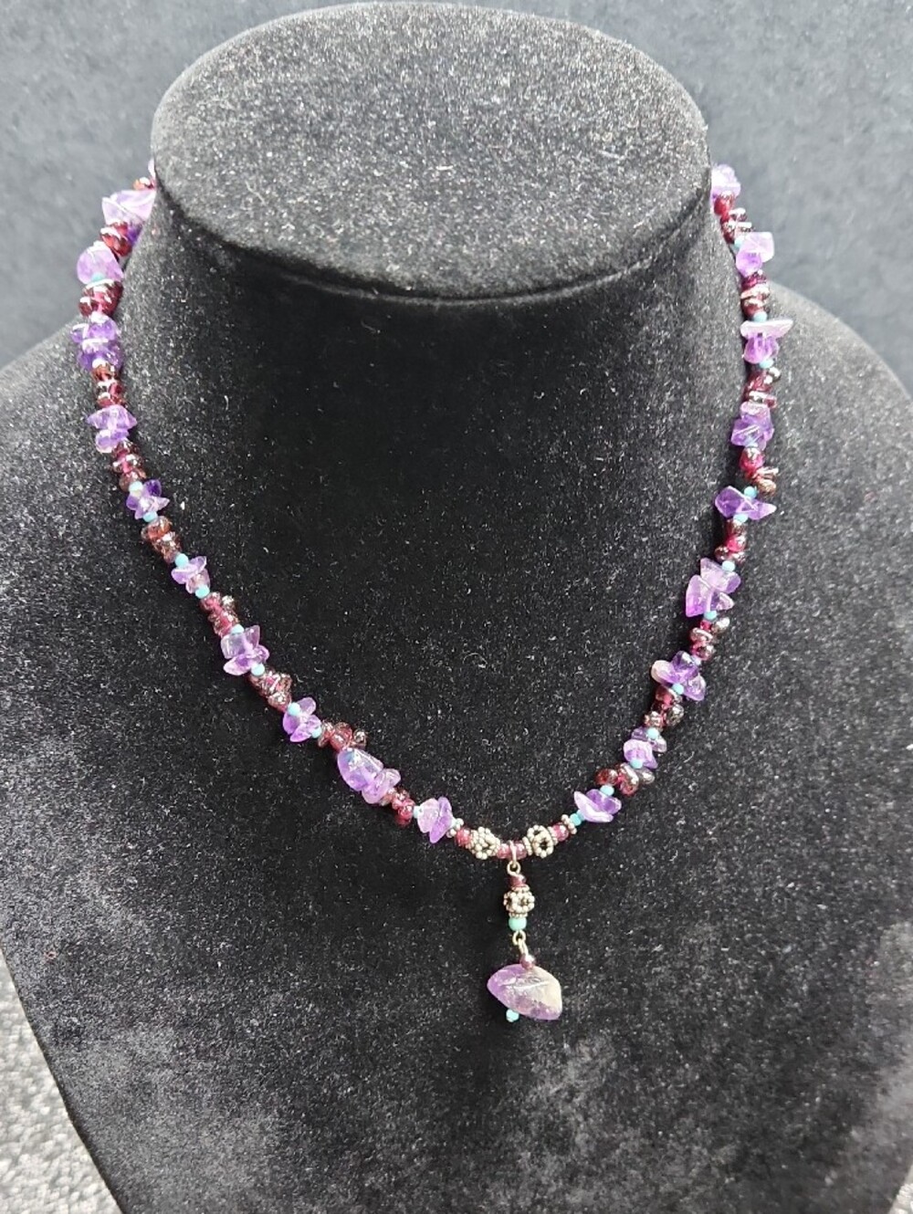 Handcrafted Shell & Stone Chip Necklace Bundle - Picture 4 of 12